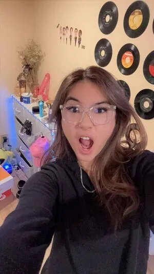 Lindsay Phillips OnlyFans Leaked Free Thumbnail Picture - #27PzSxOPHO