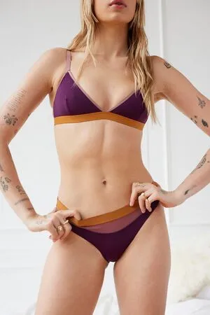 Lindsay Vrckovnik Linmick OnlyFans Leaked Free Thumbnail Picture - #bPOIRyppME