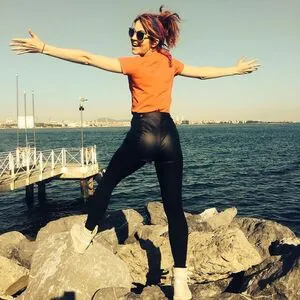 Lindsey Stirling OnlyFans Leaked Free Thumbnail Picture - #0DQ78TyWGA