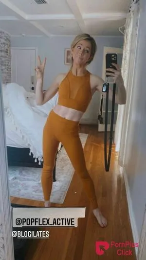 Lindsey Stirling OnlyFans Leaked Free Thumbnail Picture - #h2IWh7H9DS
