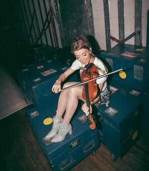 Lindsey Stirling OnlyFans Leaked Free Thumbnail Picture - #m693ougQgk