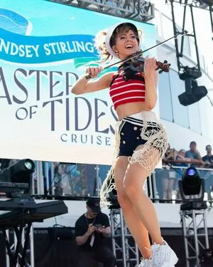 Lindsey Stirling OnlyFans Leaked Free Thumbnail Picture - #mZHqVLtAua