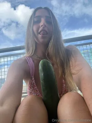 Lindslexie OnlyFans Leaked Free Thumbnail Picture - #MEqYQEycb4