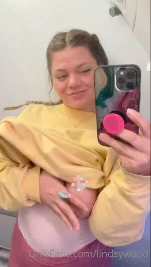 Lindsywood OnlyFans Leaked Free Thumbnail Picture - #NLnce5ubfO