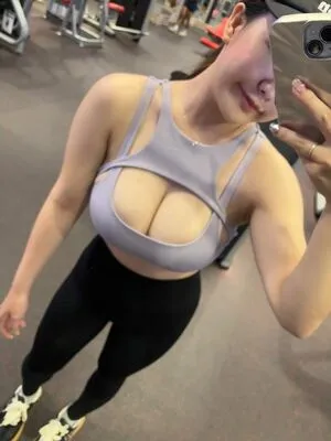 Ling 00 Ee OnlyFans Leaked Free Thumbnail Picture - #69AckmHGeo