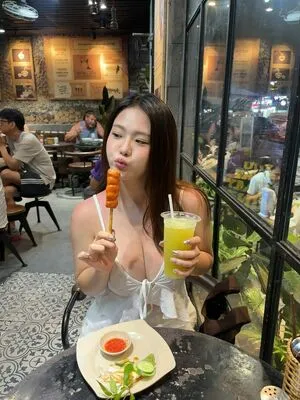 Ling 00 Ee OnlyFans Leaked Free Thumbnail Picture - #f9k6xgDsZl