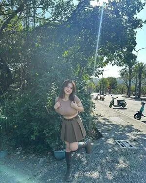 Ling 00 Ee OnlyFans Leaked Free Thumbnail Picture - #py6SGsaFxy