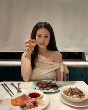 Ling 00 Ee OnlyFans Leaked Free Thumbnail Picture - #wYmWzE36rw