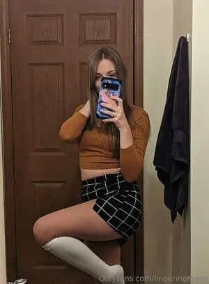 Lingeringtease OnlyFans Leaked Free Thumbnail Picture - #1zg7LbqlxG