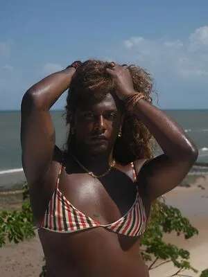 Liniker OnlyFans Leaked Free Thumbnail Picture - #4bfLLS4aOw