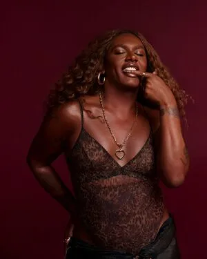 Liniker OnlyFans Leaked Free Thumbnail Picture - #IUDGU7ZwVc