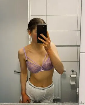 Linneasky OnlyFans Leaked Free Thumbnail Picture - #tOtZ1KQrXi