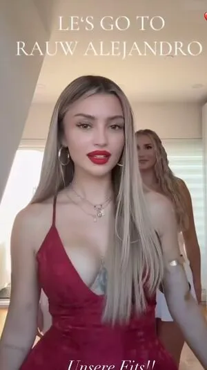 Linuschka OnlyFans Leaked Free Thumbnail Picture - #7YwyWrxpYk