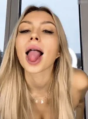 Linuschka OnlyFans Leaked Free Thumbnail Picture - #BUTYS0agR0