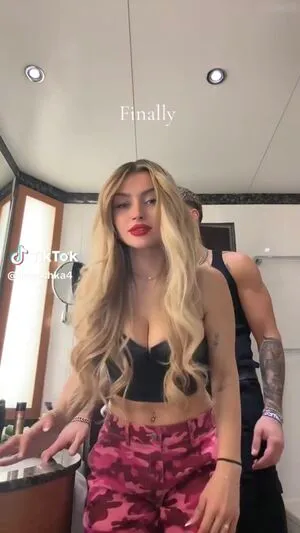 Linuschka OnlyFans Leaked Free Thumbnail Picture - #XCY5vBWBzC