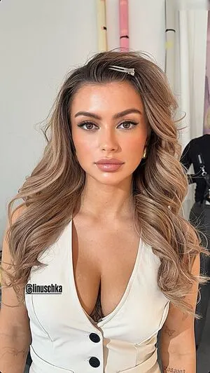 Linuschka OnlyFans Leaked Free Thumbnail Picture - #rihnAubgR2