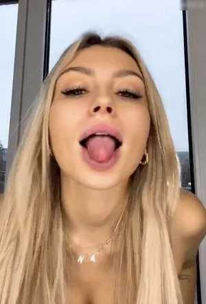 Linuschka OnlyFans Leaked Free Thumbnail Picture - #x1q401aeCT