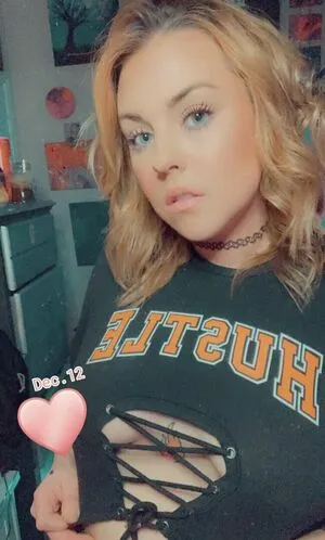Linzflame315 OnlyFans Leaked Free Thumbnail Picture - #lMQPMExbgi