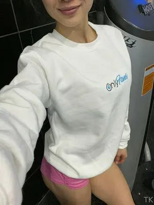 Lioness In The Sun OnlyFans Leaked Free Thumbnail Picture - #vHiSeuL0an
