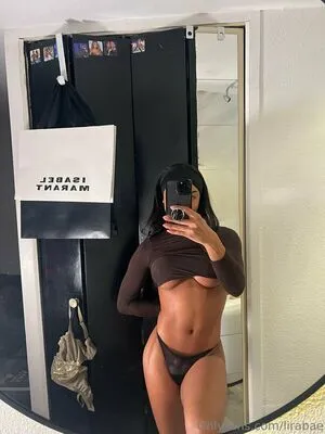 Lirabae OnlyFans Leaked Free Thumbnail Picture - #s42OQSSZxo