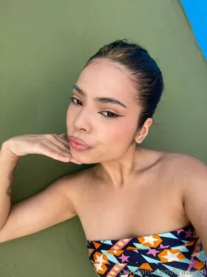Lirazeqiri OnlyFans Leaked Free Thumbnail Picture - #meKT1E5aN6