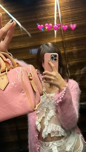 Lisa Blackpink OnlyFans Leaked Free Thumbnail Picture - #48WMVGdn32