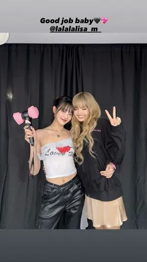 Lisa Blackpink OnlyFans Leaked Free Thumbnail Picture - #F31pAAmgAg
