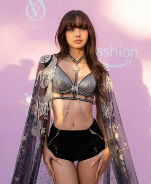 Lisa Blackpink OnlyFans Leaked Free Thumbnail Picture - #NOEwvrIaU2