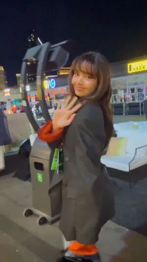 Lisa Blackpink OnlyFans Leaked Free Thumbnail Picture - #Z9PieH3sv1