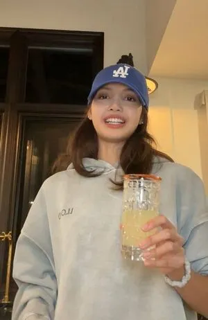 Lisa Blackpink OnlyFans Leaked Free Thumbnail Picture - #j8jOn8PZ7w