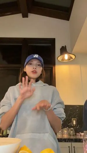 Lisa Blackpink OnlyFans Leaked Free Thumbnail Picture - #l6PHCh3UOA