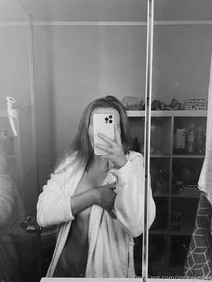 Lisa Brox OnlyFans Leaked Free Thumbnail Picture - #3Hd6vbMulc