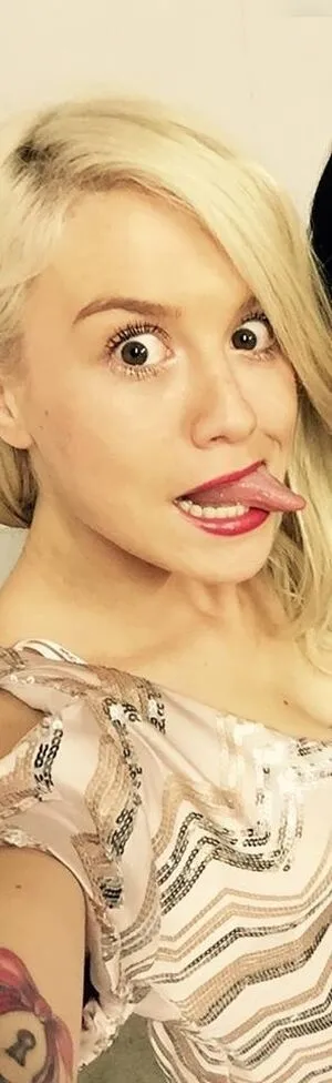 Lisa Bund OnlyFans Leaked Free Thumbnail Picture - #5HTd74xzBR