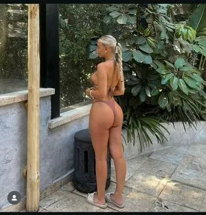 Lisa Crmn OnlyFans Leaked Free Thumbnail Picture - #i8cu8Weno7