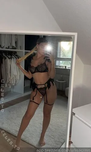 Lisa Crmn OnlyFans Leaked Free Thumbnail Picture - #mdtMRNaxep