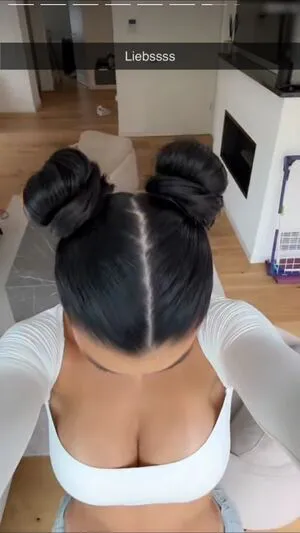 Lisa Del Piero OnlyFans Leaked Free Thumbnail Picture - #DP7f43F07I