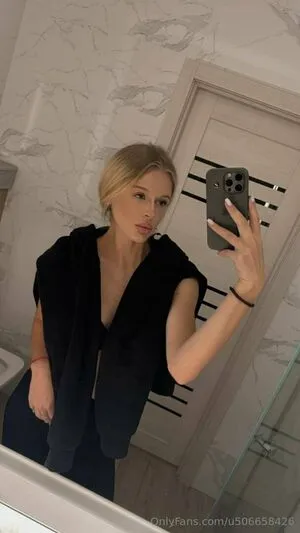 Lisa Knows OnlyFans Leaked Free Thumbnail Picture - #BSLTGV19w8