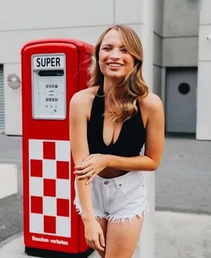 Lisa Kppers OnlyFans Leaked Free Thumbnail Picture - #nRj8qvMzJ0