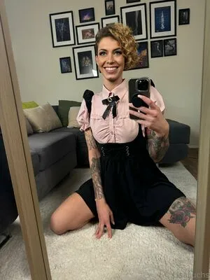 Lisa Luchs OnlyFans Leaked Free Thumbnail Picture - #35siAkyF44