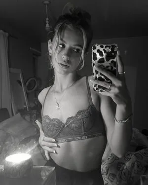 Lisa Price OnlyFans Leaked Free Thumbnail Picture - #pY3u89Yuue
