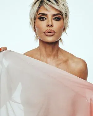 Lisa Rinna OnlyFans Leaked Free Thumbnail Picture - #bP0W0qCOr6