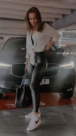 Lisa Srmst OnlyFans Leaked Free Thumbnail Picture - #NqvivYK7Tg