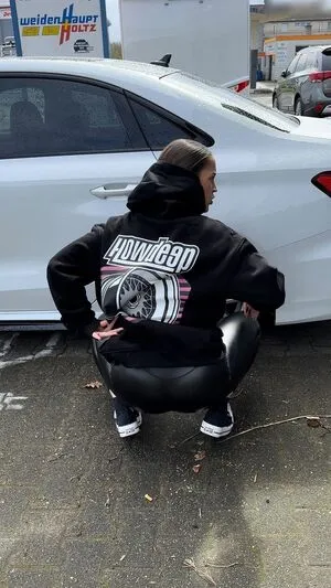 Lisa Srmst OnlyFans Leaked Free Thumbnail Picture - #P7zKiJdPEu