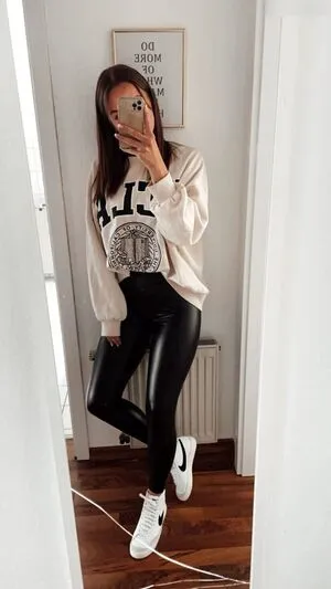 Lisa Srmst OnlyFans Leaked Free Thumbnail Picture - #aUVixYrnS1