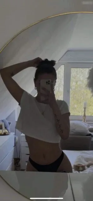 Lisa Srmst OnlyFans Leaked Free Thumbnail Picture - #gdy8DzKA2s