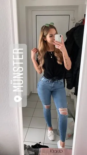 Lisa Srmst OnlyFans Leaked Free Thumbnail Picture - #hxQxLnrw69