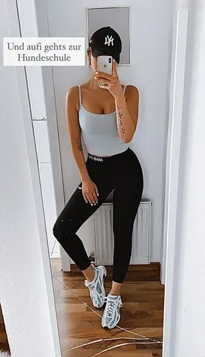 Lisa Srmst OnlyFans Leaked Free Thumbnail Picture - #sjRKNuhDnf