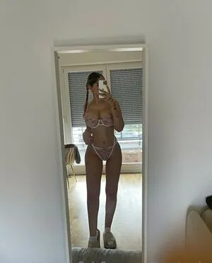 Lisa Straube OnlyFans Leaked Free Thumbnail Picture - #3YtnvCMXXs