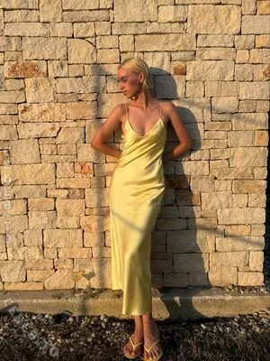 Lisa Und Lena OnlyFans Leaked Free Thumbnail Picture - #1hVVYoxzw3