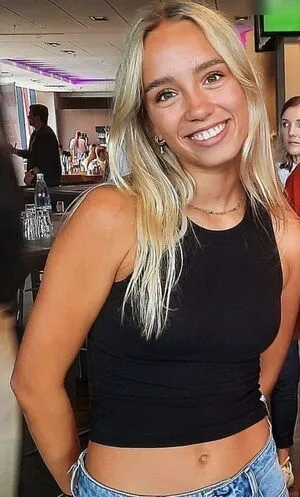 Lisa Und Lena OnlyFans Leaked Free Thumbnail Picture - #af2egi1mLw